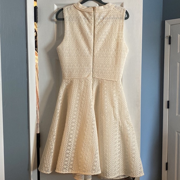 Maje Eyelet Dress - Picture 4 of 9